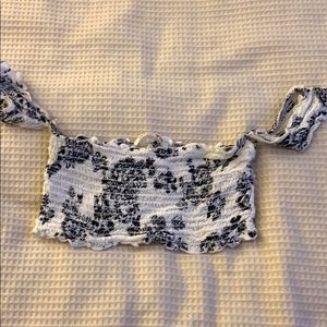 Better B Floral Crop top size XS/S